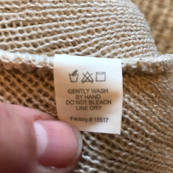 ADIDAS knitted winter hat toque cream colour one size. - Picture 5 of 5